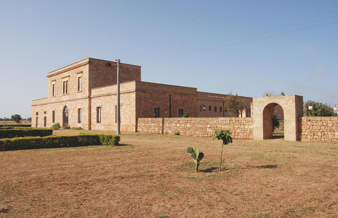 Masseria Galatea Agriturismo อเลซซาโน ภายนอก รูปภาพ